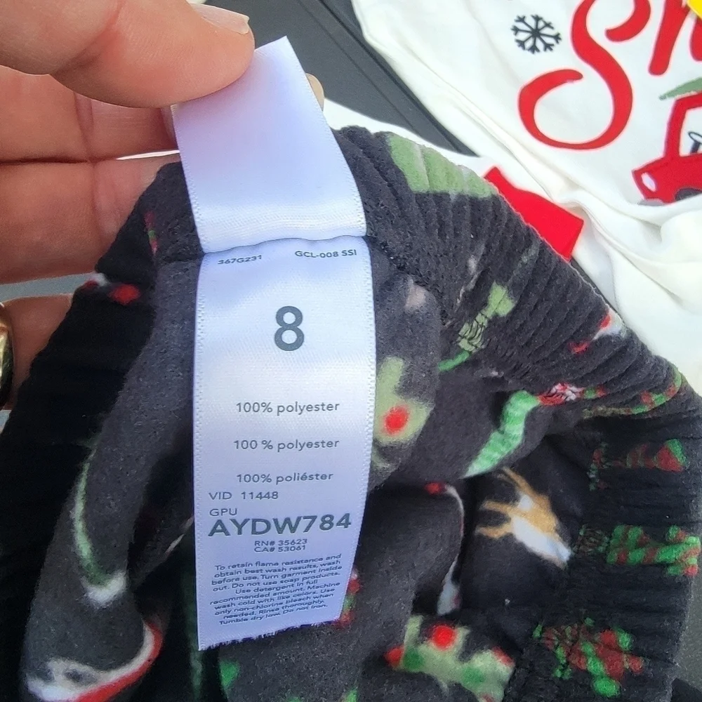 2/$20 NWT Carter's Holiday Pajamas 8